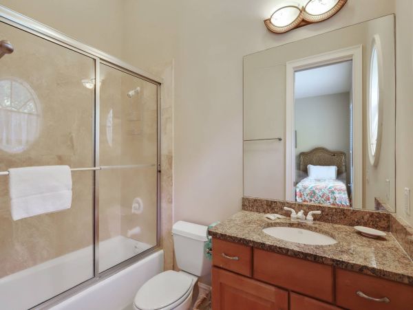 Hilton Head Vacation Rental - Eight Bedroom Hilton Head Beach House with Pool