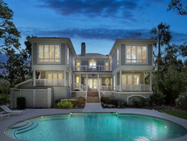 Hilton Head Vacation Rental Sleeps Eighteen Walk To Beach