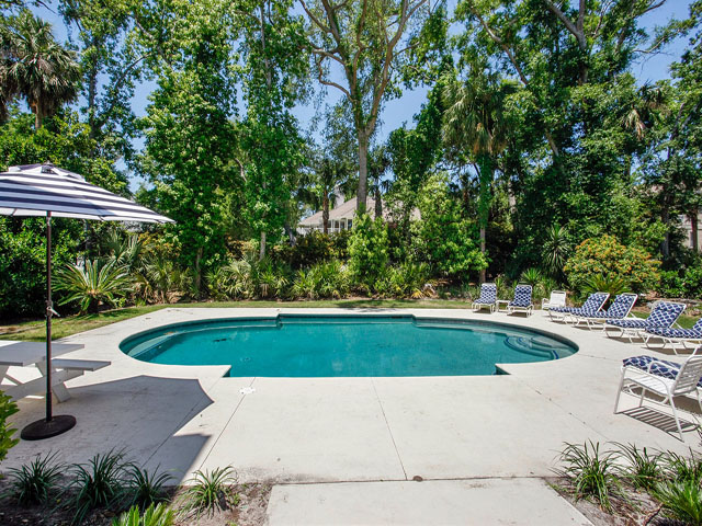 Hilton Head Vacation Rental Sleeps Eighteen Walk To Beach
