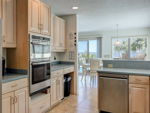 Stunning Oceanview 4-Bedroom Home with Pool in Hilton Head