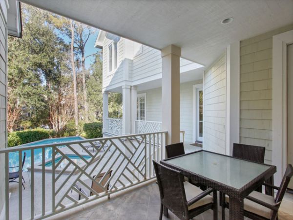 Charming Vacation Rental on Hilton Head. Call Today.