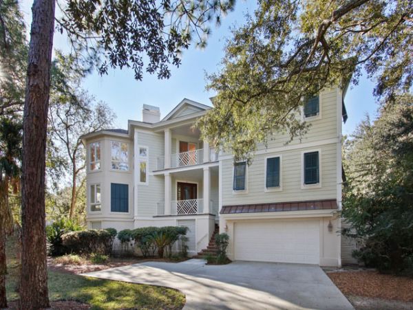 Charming Vacation Rental on Hilton Head. Call Today.