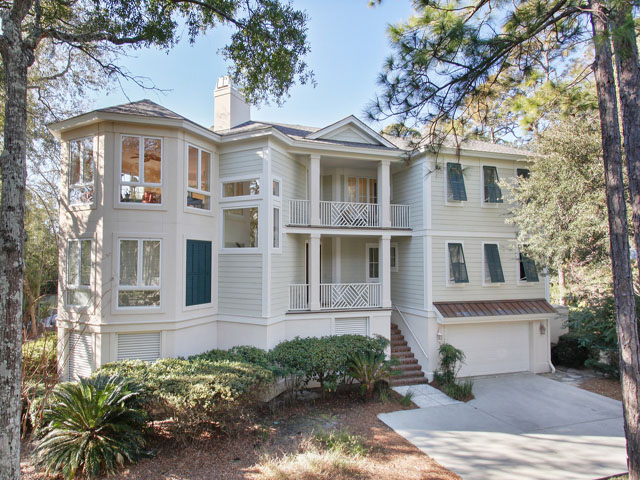 Charming Vacation Rental on Hilton Head. Call Today.