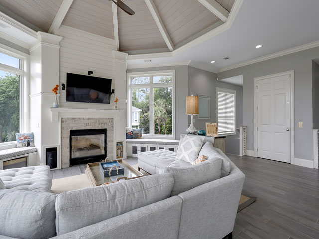 Upscale Rental on Hilton Head. Call Local Agent.