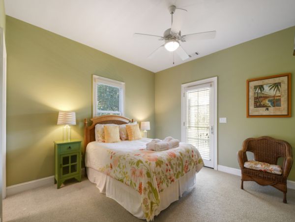 Hilton Head Vacation Accommodation Walk to Beach