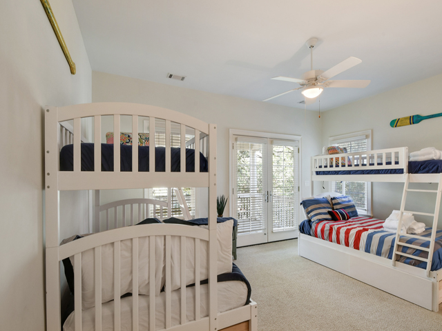 Hilton Head Vacation Accommodation Walk to Beach