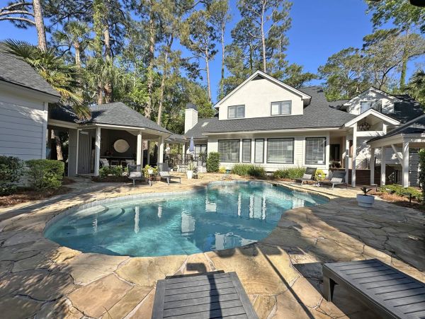 Hilton Head Luxury Vacation Rental - 5-Bedroom Home with Pool