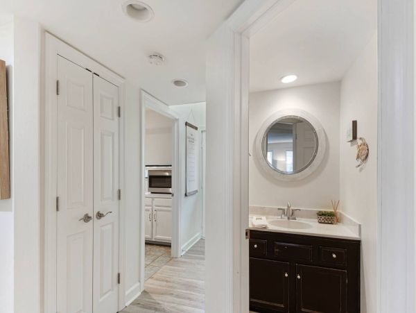 Hilton Head Luxury Vacation Rental - 5-Bedroom Home with Pool