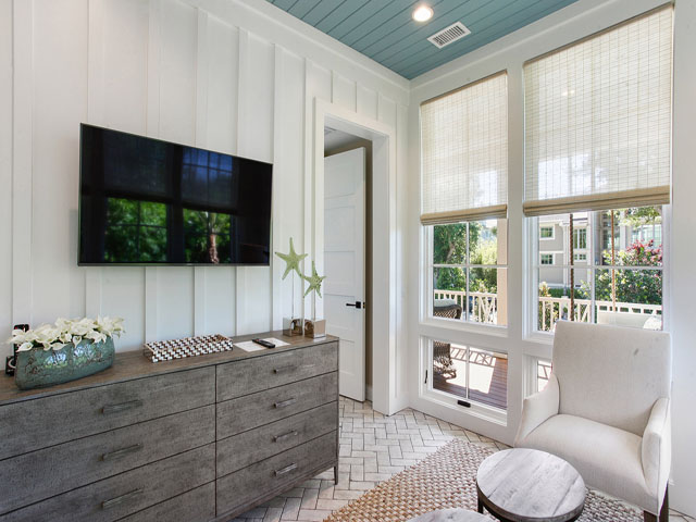 Hilton Head Luxury Vacation Accommodation Walk to Beach