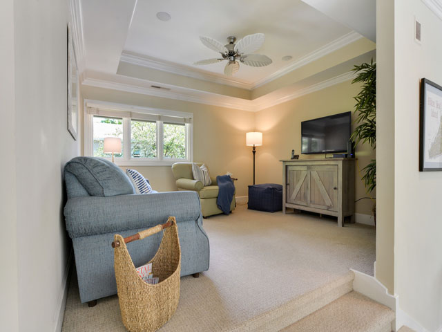Upscale Rental on Hilton Head. Call Local Agent.