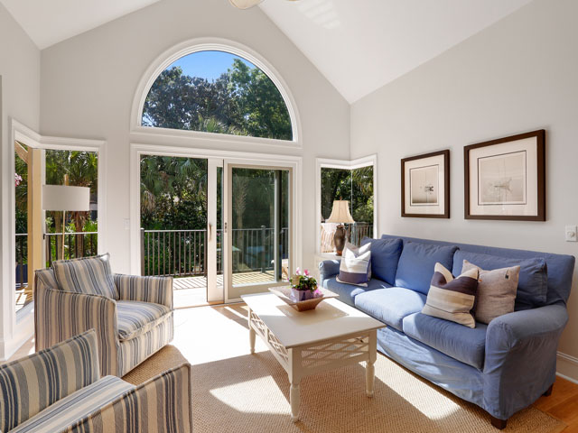 Upscale Pool Home Rental on Hilton Head 5 Bedrooms Sleeps 14
