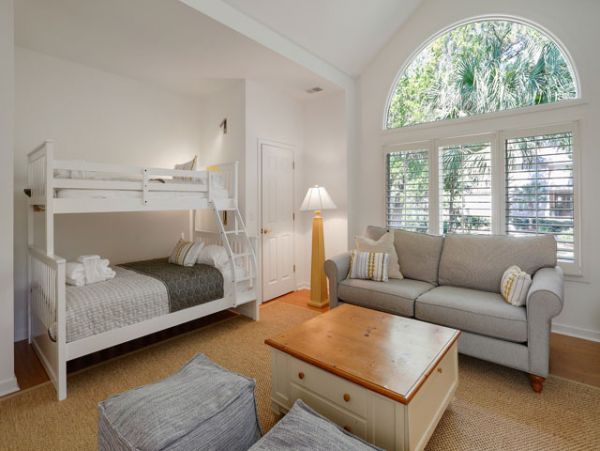Upscale Pool Home Rental on Hilton Head 5 Bedrooms Sleeps 14