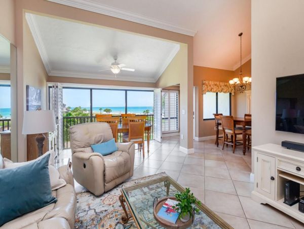 Gulf View Vacation Condo In Siesta Key With Pool 6 Guests