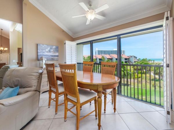 Gulf View Vacation Condo In Siesta Key With Pool 6 Guests