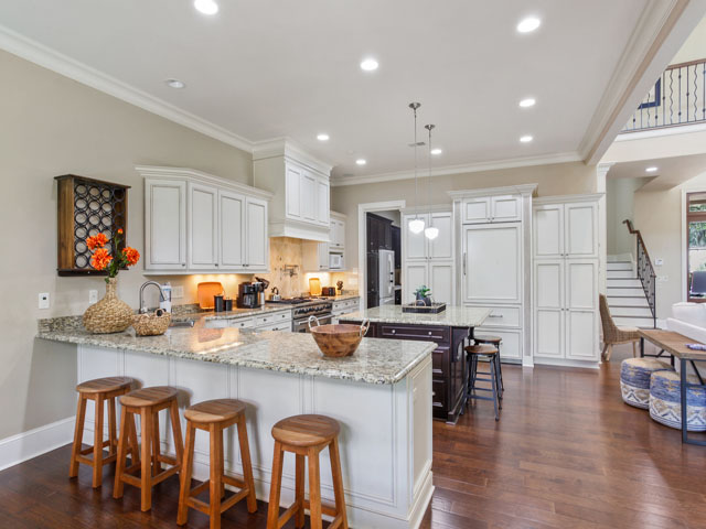 Hilton Head Luxury 5 Bedroom Pool Home Walk to Beach