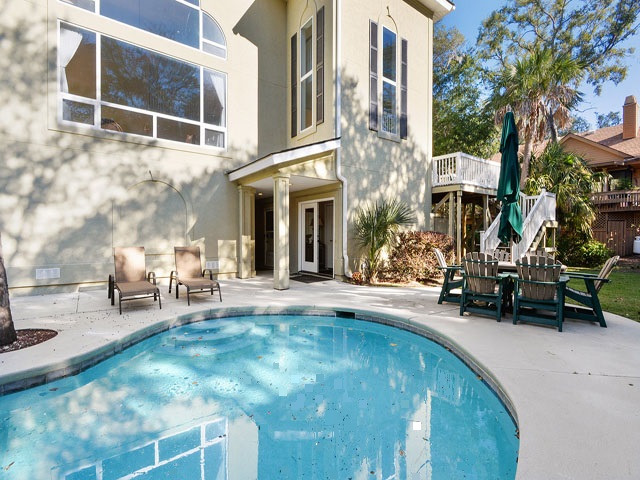 Upscale Rental on Hilton Head. Call Local Agent.