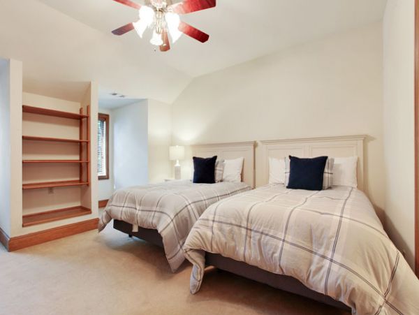 Hilton Head Vacation Rental Home Five Bedrooms Walk To Beach