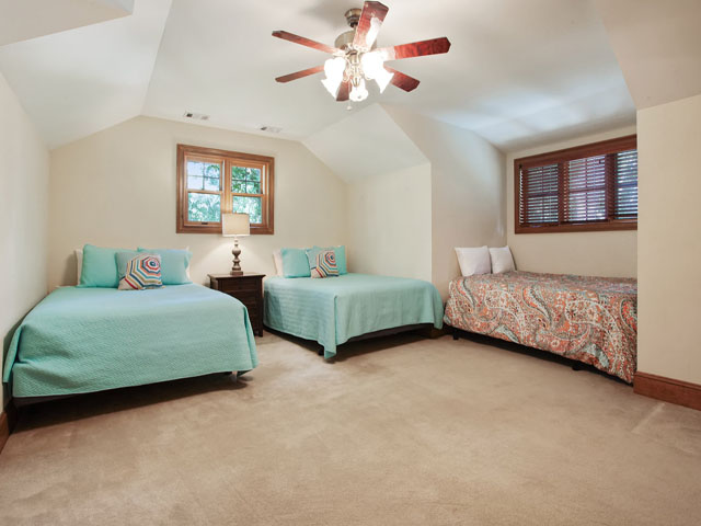 Hilton Head Vacation Rental Home Five Bedrooms Walk To Beach