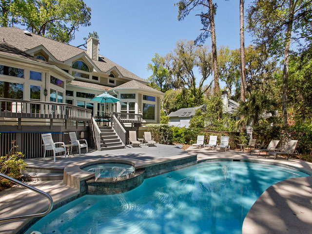 Hilton Head Beautiful Six Bedroom Rental Home