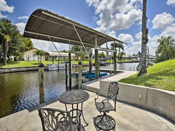 Cape Coral Vacation Home With Private Pool And Dock 6 Guests