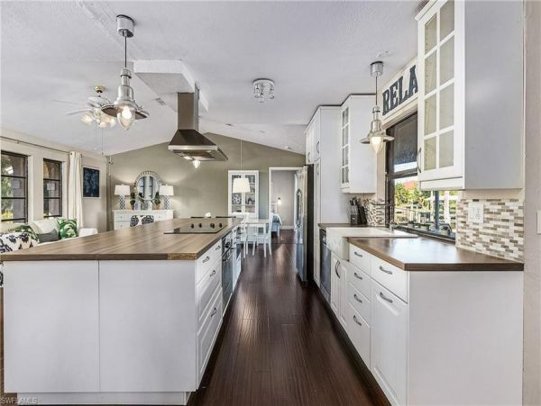 Cape Coral Vacation Home With Private Pool And Dock 6 Guests