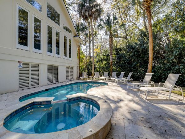 Four Bedrooms Rental Home in Hilton Head Close to Beach