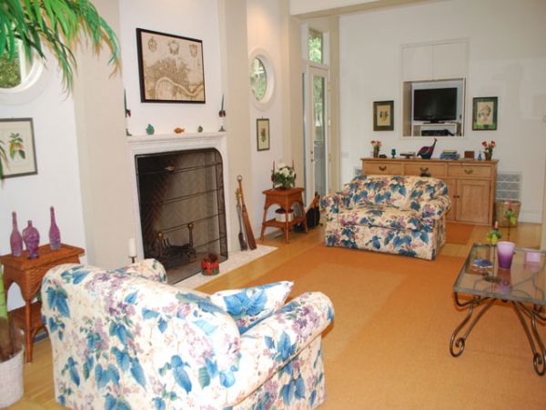 Hilton Head Four Bedroom Rental Sixty Yards from the Beach