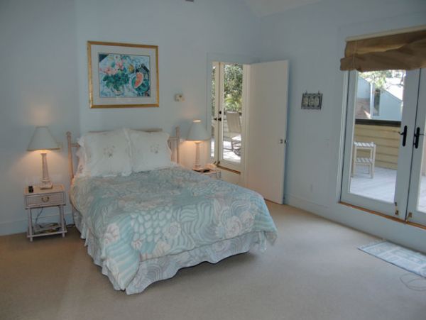 Hilton Head Four Bedroom Rental Sixty Yards from the Beach