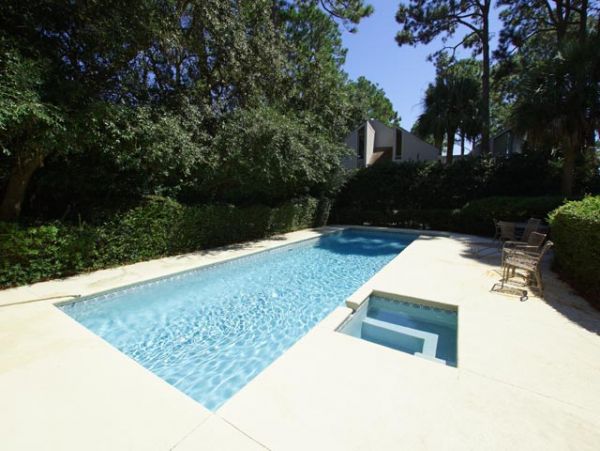 Hilton Head Four Bedroom Rental Sixty Yards from the Beach
