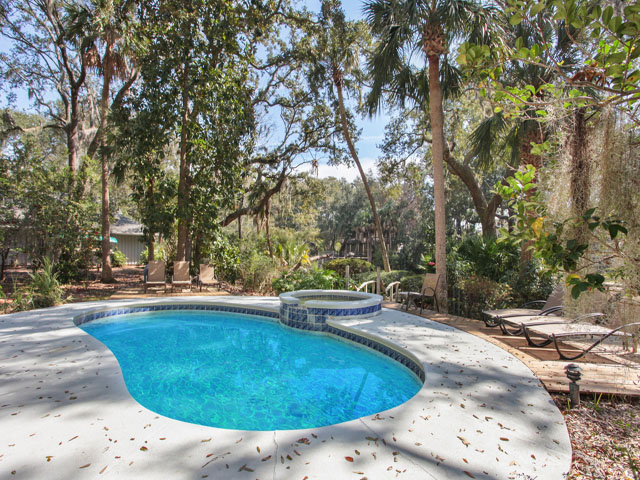 Five Bedrooms Lagoon View Rental Home in Hilton Head