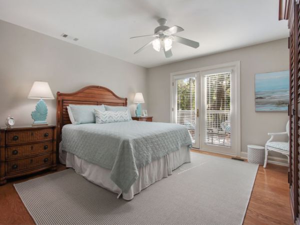 Five Bedrooms Lagoon View Rental Home in Hilton Head