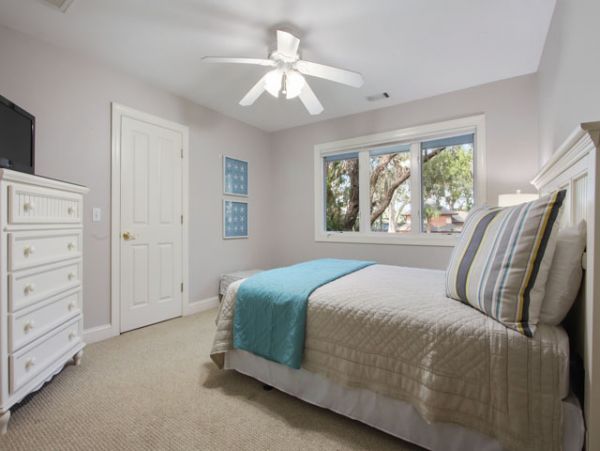 Five Bedrooms Lagoon View Rental Home in Hilton Head