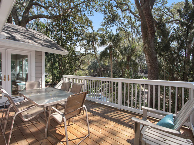 Five Bedrooms Lagoon View Rental Home in Hilton Head