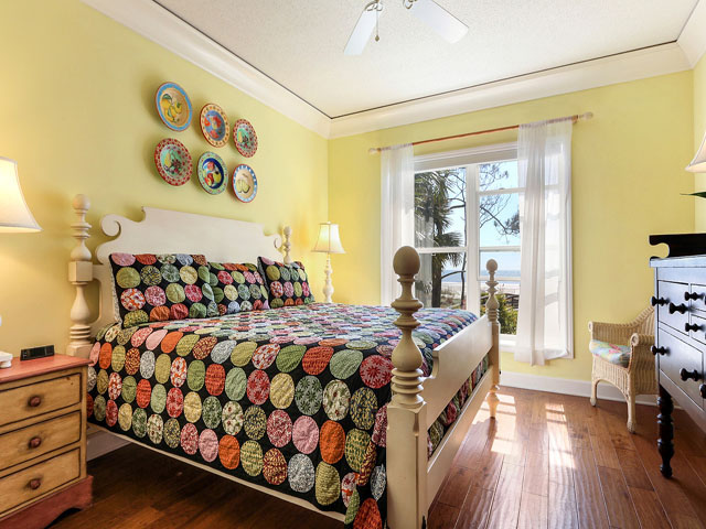 Charming Vacation Rental on Hilton Head. Call Today.