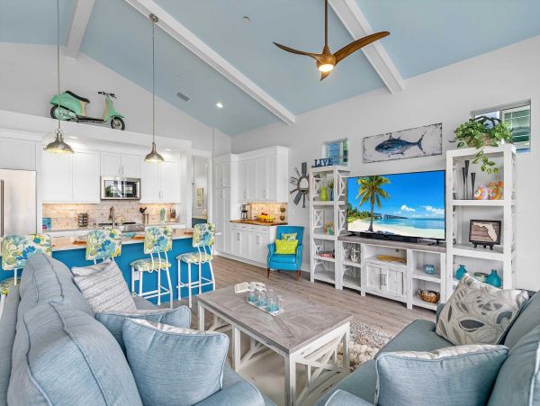 Luxury Vacation Home in Cape Coral With Boat Dock 6 Guests