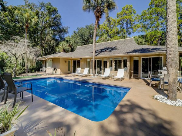 Walk to Beach Four Bedroom Rental Home in Hilton Head