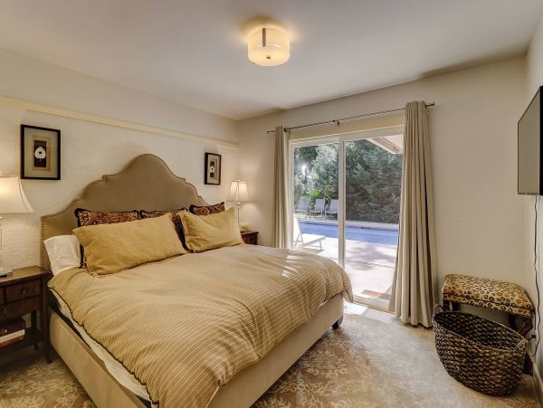 Walk to Beach Four Bedroom Rental Home in Hilton Head
