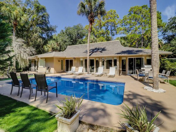 Walk to Beach Four Bedroom Rental Home in Hilton Head