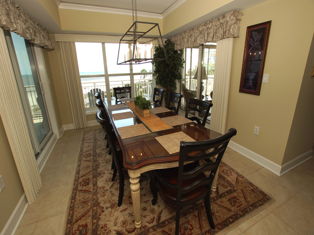 Hilton Head Vacation Rental with Beautiful Ocean Views Sleeps Eight Guests