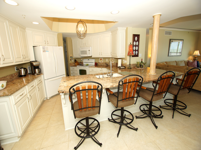 Hilton Head Vacation Rental with Beautiful Ocean Views Sleeps Eight Guests