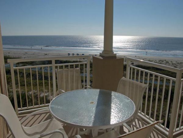 Hilton Head Vacation Rental with Beautiful Ocean Views Sleeps Eight Guests