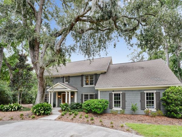 Golf Course View Five Bedroom Rental Home in Hilton Head
