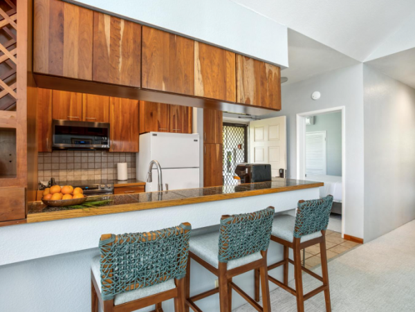 Wailea Vacation Condo Walk to Beach with Communal Pool