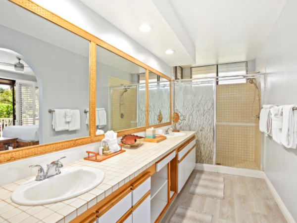Wailea Vacation Condo Walk to Beach with Communal Pool