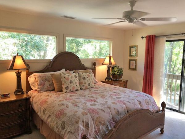 Four Bedroom Plus Den Rental Home in Hilton Head