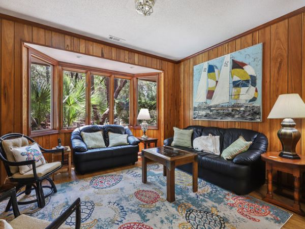 Four Bedrooms Walk to Beach Home in Hilton Head