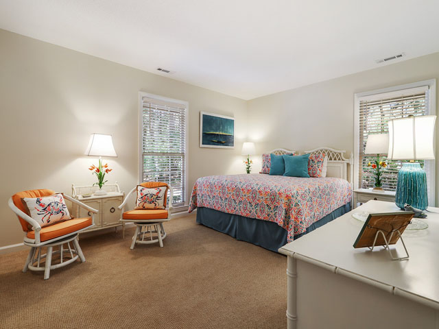 Four Bedrooms Walk to Beach Home in Hilton Head