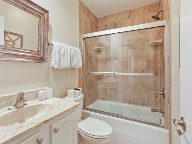 Lagoon View 4 Bedroom Vacation Rental Condo in Hilton Head