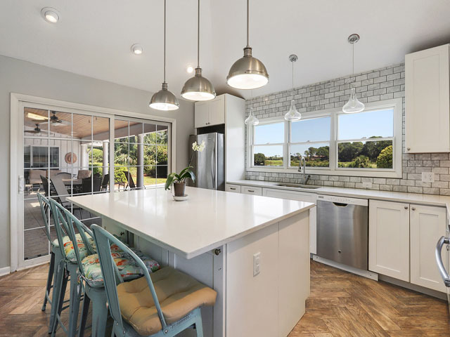 Five Bedroom Vacation Home on Hilton Head Walk To Beach
