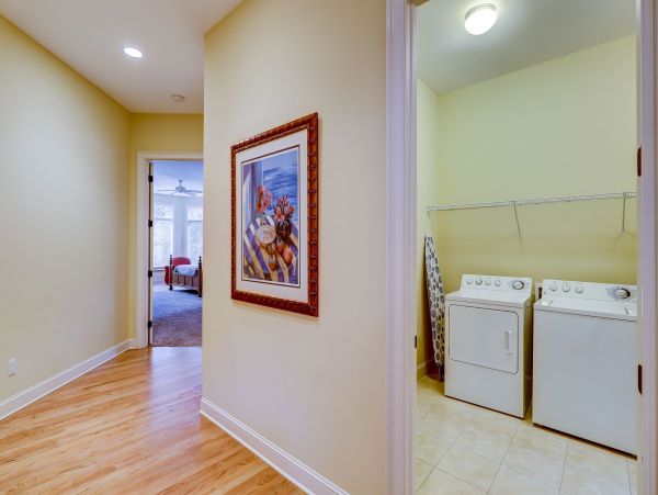 Amazing Large Home short walk to the beach